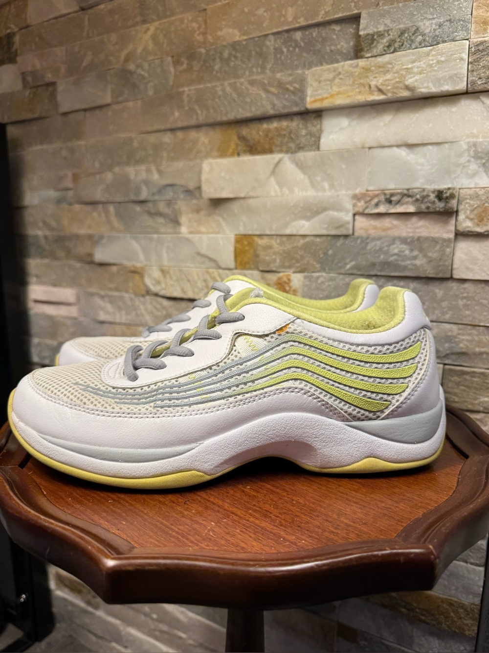 Woman’s Sz 7.5 Dansko Shayla White Lime Green Sneakers Shoes